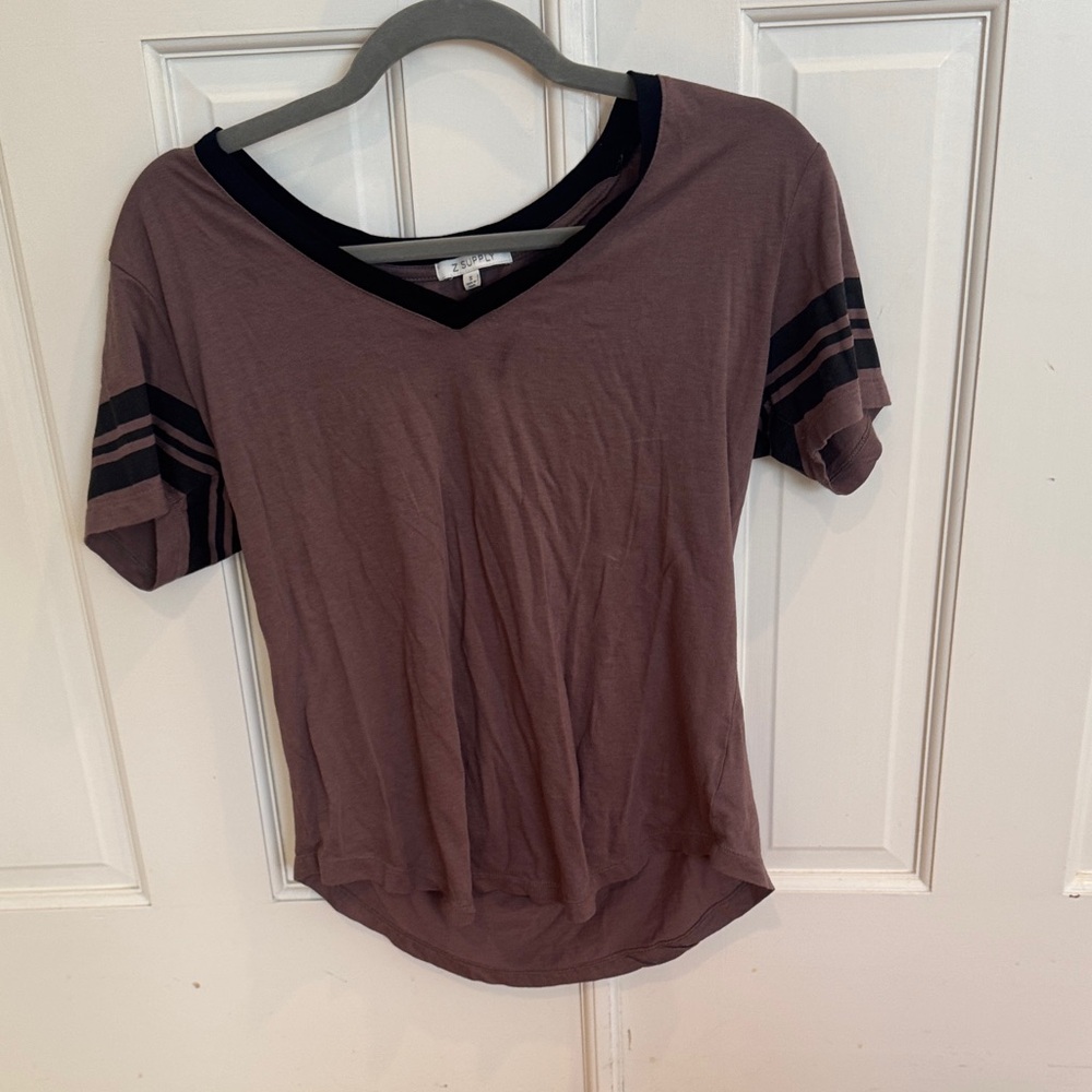 Z Supply V-Neck Brown Tee with Black Accents